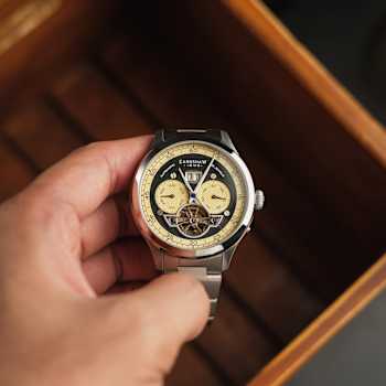 Thomas Earnshaw Baron Grand Date Calendar Open Heart Automatic