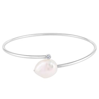 Sterling Silver Rhodium plated bangle bracelet with a 7.5-8mm white
freshwater pearl, 7"