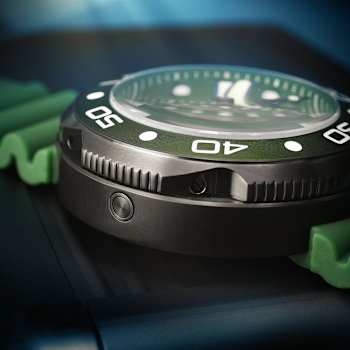 Nubeo Ventana Skeleton Automatic Green Dial Green Stainless Steel Band
Limited Edition Watch