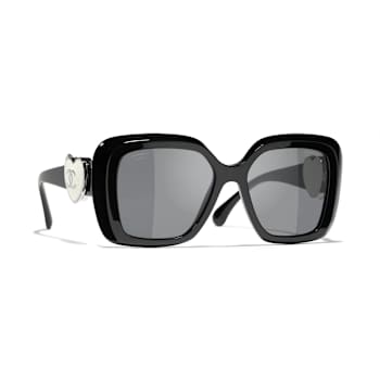 Chanel Black Square Frame with "CC" Heart / Gray Polarized
Lenses Sunglasses