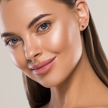 14k Gold Cubic Zirconia Heart Stud Earrings