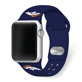 Gametime Denver Broncos Navy Silicone Band fits Apple Watch (42/44mm
M/L). Watch not included.