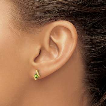10k Yellow Gold 0.64ctw Cushion Peridot August Birthstone and Diamond
Stud Earrings