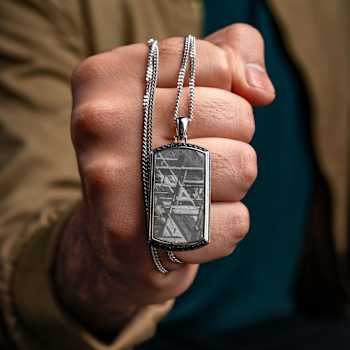 Vezeto Dog Tag Cloudy Silver Meteorite