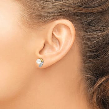 14K Yellow Gold 5-6mm White Button Freshwater Cultured Pearl 0.01ct
Diamond Post Earrings
