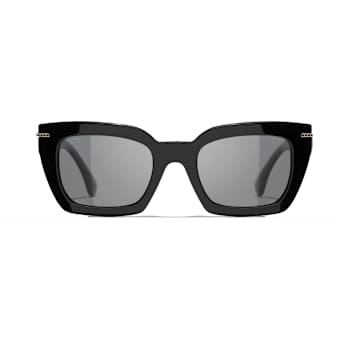 Chanel Black Frame with Chain Detail / Gray Polarized Lenses Sunglasses