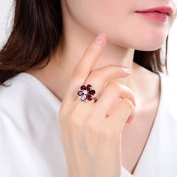 Pear Shape Garnet and Round White Cubic Zirconia Sterling Silver
Blooming Flower Design Ring