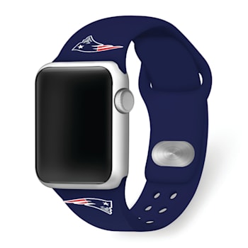 Gametime New England Patriots Navy Silicone Band fits Apple Watch
(42/44mm M/L). Watch not included.