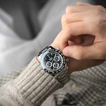 Duxot Accelero Blue Dial Blue Bezel White Stainless Steel Band
Chronograph Watch