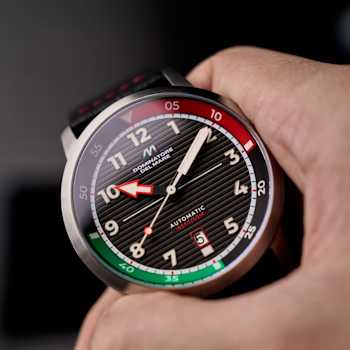 Dominatore Del Mare Camogli Black Dial White Bezel Black Stainless Steel
Band Automatic Watch