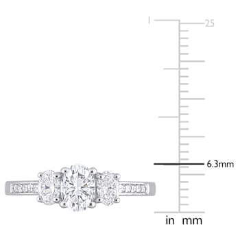 1 CT TW Diamond 3-Stone Engagement Ring in Platinum