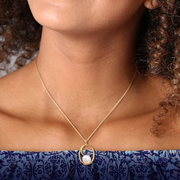 9.5-10MM Cultured Freshwater Pearl Pendant with Chain in 18K Yellow Gold
Plated in Sterling Silver