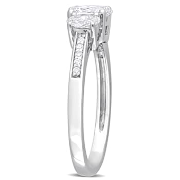 1 CT TW Diamond 3-Stone Engagement Ring in Platinum