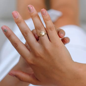 9-9.5MM Freshwater Cultured Pearl Ring with Diamonds in Yellow Plated
Sterling Silver