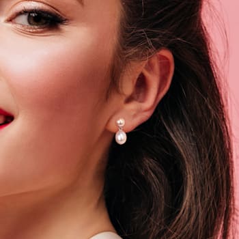5.5-8.5MM Pink Freshwater Cultured Pearl Earrings & Pendant Set in
Sterling Silver