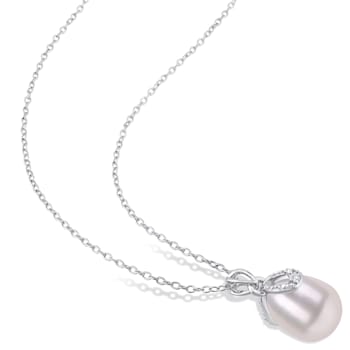 8.5-9MM Freshwater Cultured Pearl and Diamond Accent Pendant with Chain
in Sterling Silver