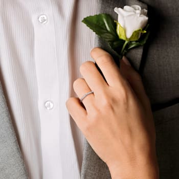 1/7 CT TGW Lab Grown Diamond Anniversary Style Band Ring in Platinum
Plated Sterling Silver