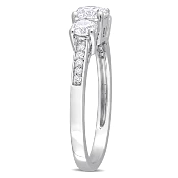 1 CT TW Diamond 3-Stone Engagement Ring in Platinum