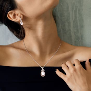 9-9.5MM Freshwater Cultured Pearl and 1/10 CT TW Diamond Earrings and
Pendant Set in Sterling Silver