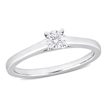 1/4 CT TW Diamond Solitaire Engagement Ring in Platinum