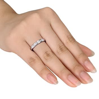 1/10 CT TW Diamond Anniversary Band in Sterling Silver