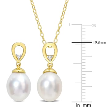 8-9MM South Sea Cultured Pearl & White Topaz Earrings & Pendant
Set in Yellow Plated Sterling Silver