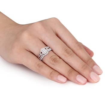 1/7 CT TW Diamond Cluster Split Shank Bridal Set in Sterling Silver
