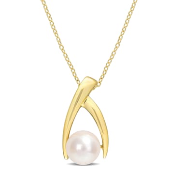 9-9.5MM Freshwater Cultured Pearl Pendant with Chain in 18K Yellow Gold
Plated Sterling Silver