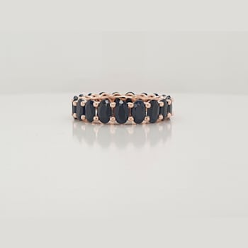 Black Sapphire Oval Band in 14K Gold