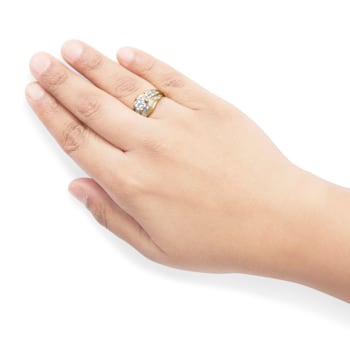 14K Yellow Gold 2-1/3ctw Diamond Cluster Band Engagement Ring &
Wedding Band Set Size 7