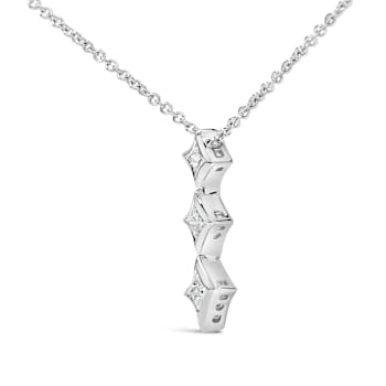 10K White Gold 1/5ctw Princess Cut Diamond 3 Stone 18" Pendant
Chain(H-I Color, SI2-I1 Clarity)