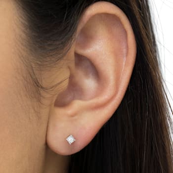 Sterling Silver 1/2ctw Near Colorless Round Brilliant-Cut Diamond
Miracle-Set Stud Earrings