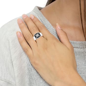 Sterling Silver 3/8ctw Composite Enhanced Black and White Diamond Men's
Band Ring (H-I, I2-I3)