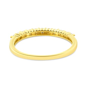 10K Yellow Gold IGI Certified 1/4ctw Diamond Band Style Ring (I-J Color,
I2-I3 Clarity)
