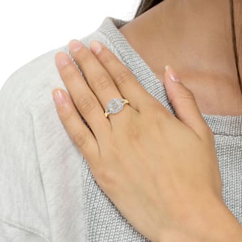 10K Yellow Gold Round and Baguette Cut Diamond Ballerina Ring (1/2 cttw,
I-J Color, SI2-I1 Clarity)