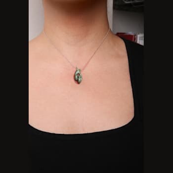 18K Rose Gold Round Green Tsavorite Gemstone Cluster Snake Design Pendant