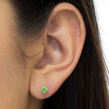 Sterling Silver 1/5ctw Round Brilliant-Cut Green Diamond Classic Stud Earrings