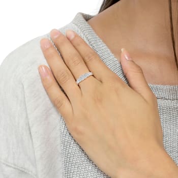 10K White Gold 1/2ctw Mixed Shape Diamond 3 Square Ring (H-I Color,
SI2-I1 Clarity)