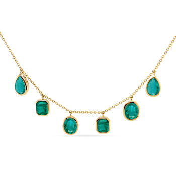 Colombian Emerald 7.05Cts, Crafted in 18K Yellow Gold necklace.