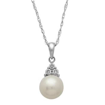 Sterling Silver Diamond and White Button Freshwater Pearl Pendant with
18" Rope Chain