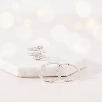 Chimento 18K Bamboo Navette ring in white gold with diamonds