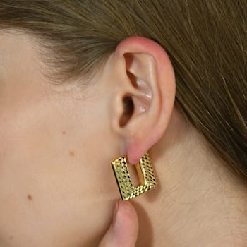 Textured Quad Hugs Earring (Gold Vermeil)