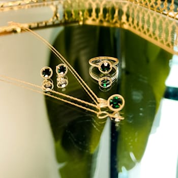 J'ADMIRE 10K Gold Crystal Emerald Simulant Solitaire Ring