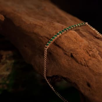 Grass Collection – 18ct White Gold Necklace – 20 Intense Green Natural Emeralds