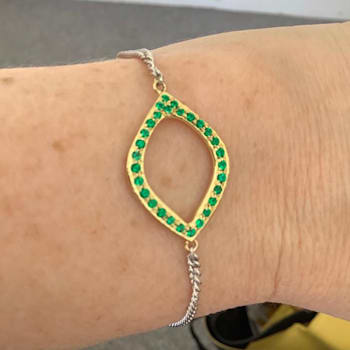 Rose Leaf Collection - 14ct Yellow Gold setting Sterling Silver chain
Bracelet – 29 Natural Emeralds