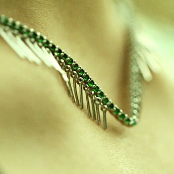 Grass Collection – 18ct White Gold Collar – 47 Intense Green Natural Emeralds