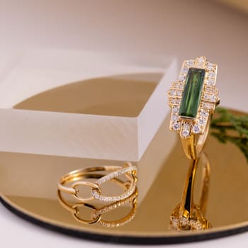 18K Yellow Gold Green Tourmaline and Diamond Ring 1.06ctw