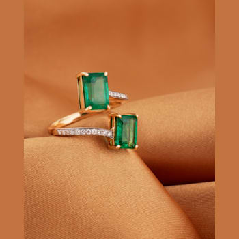 18K Yellow Gold Emerald and Diamond Ring 3.27ctw
