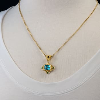 Classic Collection Pendant in 22kt & 18kt gold set with Apatite,
Garnets and Diamonds