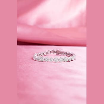 7.00Ct Round Four Prong 7 inch Flower Bracelet in Lab Grown Diamond in
10K gold. (7.00Ct FG - VS-SI)